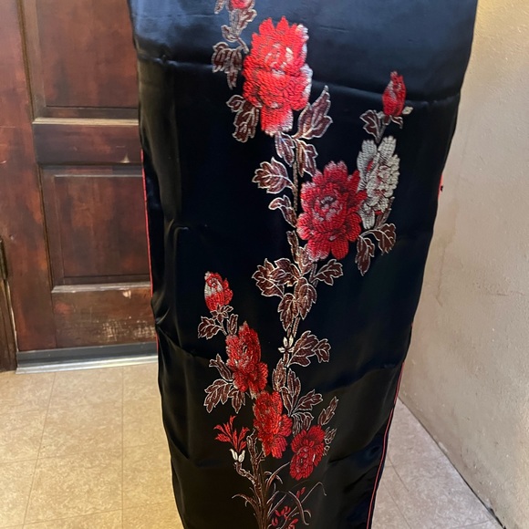 Original Chinese silk dress.  Tag says XL but runs VERY small. - Picture 6 of 16